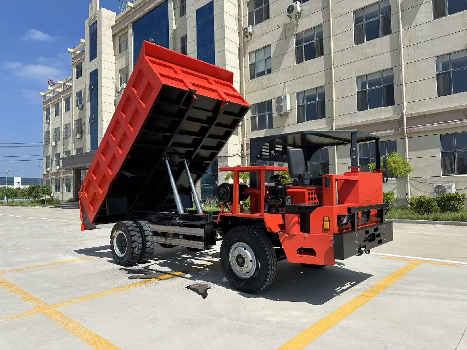 14 Tòn Mining Dump Truck